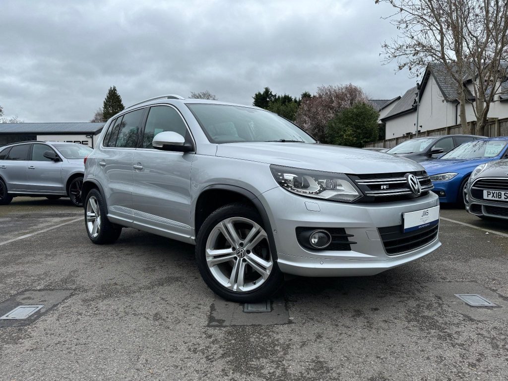 Volkswagen Tiguan 2.0 TDI BlueMotion Tech R-Line DSG 4WD Euro 5 (s/s) 5dr (Nav)